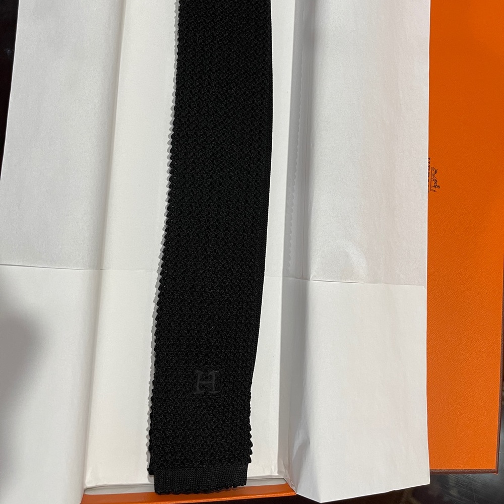 NEW - HERMES Tricot De Soie Black Tie New In Box